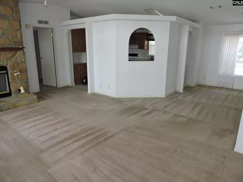 Living - 72 Sunshine Pt, Prosperity, SC 29127 photo 2 of 3