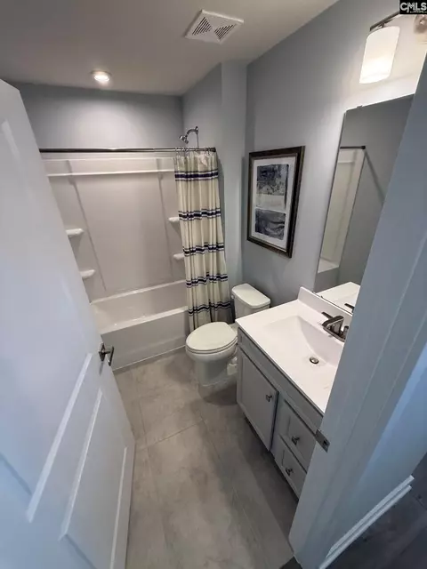Bath - 724 Sinker Ln, Santee, SC 29142 photo 3 of 4