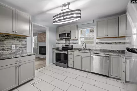 7819 Charles Towne Dr, Columbia, SC 29209