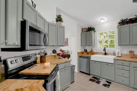 225 Burma Rd, Lexington, SC 29072