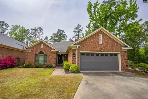 8 Southbury Ln, Columbia, SC 29209