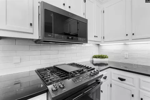Kitchen - 103 Wigfall Ct, Lexington, SC 29072 photo 2 of 4