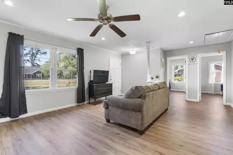 607 E Hampton, Olanta, SC 29114 photo 5