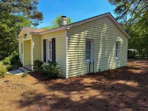 933 Rawl Rd, Lexington, SC 29072