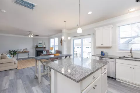 Kitchen - 64 Downing Cir, Gilbert, SC 29054 photo 4 of 5