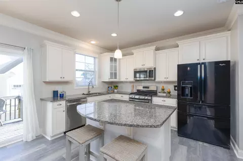 Kitchen - 64 Downing Cir, Gilbert, SC 29054 photo 3 of 5