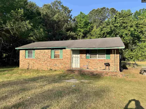42 Sugar Hill Dr, Bishopville, SC 29010