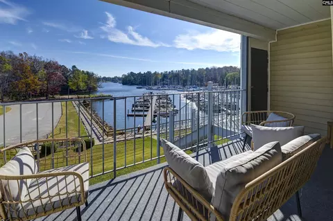 320 Shoreline Dr, Columbia, SC 29212
