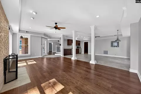 Living - 104 Turtle Pointe Ct, Chapin, SC 29036 photo 4 of 5