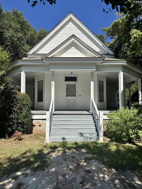 207 N Lee St, Bishopville, SC 29010