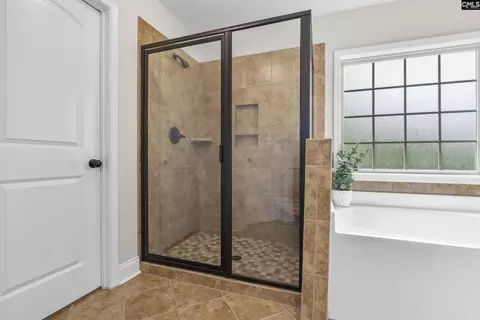Bath - 357 Bent Oak Dr, Chapin, SC 29036 photo 3 of 5