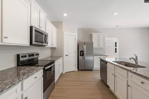 Entry Way - 2117 Duck Lettuce Ct, Gilbert, SC 29054 photo 1 of 1