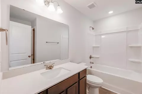 Bath - 6008 Edgemont Ct, Elgin, SC 29045 photo 1 of 3