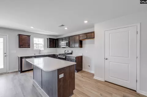 Kitchen - 6008 Edgemont Ct, Elgin, SC 29045 photo 2 of 2