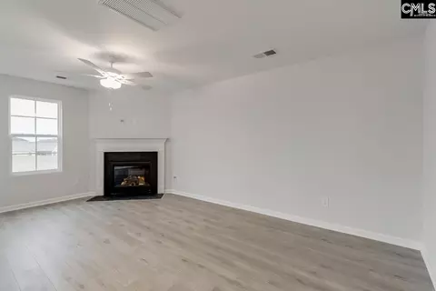 Living - 3107 Crescent Corner Dr, Elgin, SC 29045 photo 5 of 5