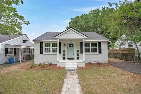 1037 Naples Ave, Cayce, SC 29033