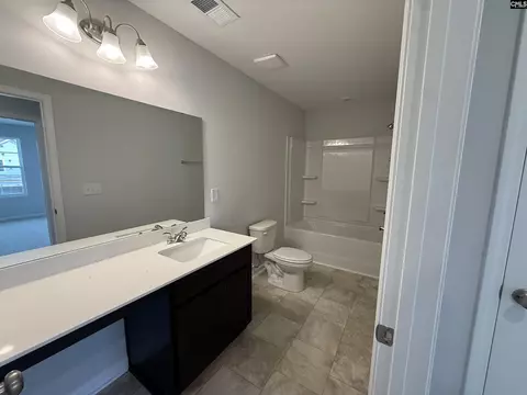 Bath - 1114 Crescent Corner Dr, Elgin, SC 29045 photo 1 of 3