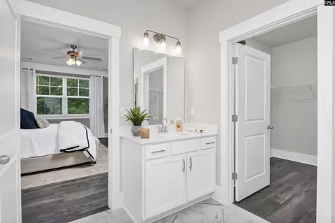Entry Way - 643 Shining Sun Ct, Gilbert, SC 29054 photo 2 of 4