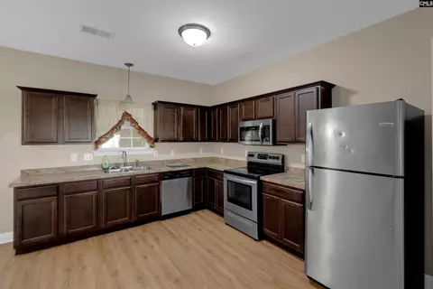 Kitchen - 5 Cornerstone Way, Irmo, SC 29063 photo 1 of 1