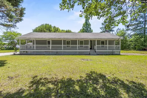 471 Doctor Dr, Hopkins, SC 29061