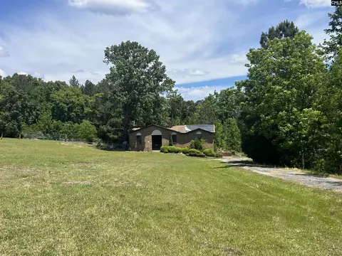 554 Woodland Rd, Silverstreet, SC 29145