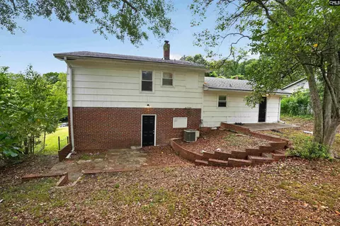 615 Pine Creek Dr, Greenville, SC 29605