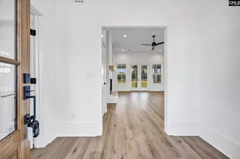 Entry Way - 272 Breakwater Dr, Prosperity, SC 29127 photo 2 of 6