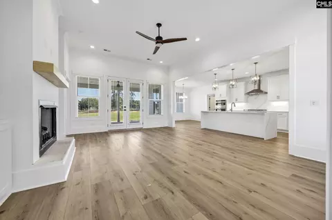 Living - 272 Breakwater Dr, Prosperity, SC 29127 photo 4 of 4