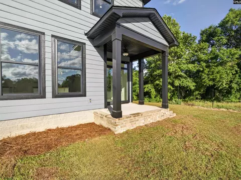 Exterior - 154 Odell Dr, Cayce, SC 29033 photo 4 of 7