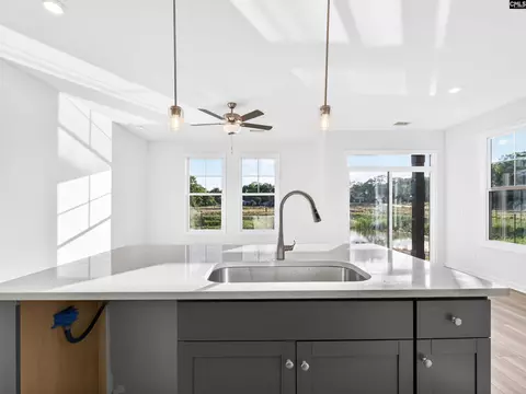 Kitchen - 150 Odell Dr, Cayce, SC 29033 photo 4 of 5
