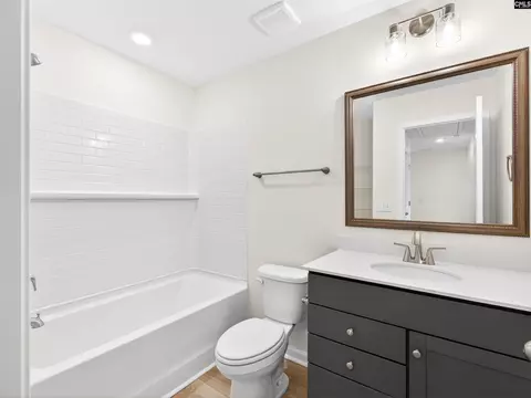 Bath - 150 Odell Dr, Cayce, SC 29033 photo 3 of 6