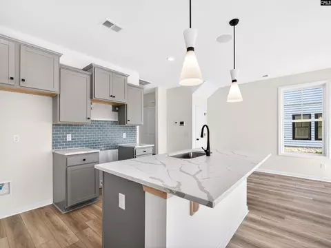 Kitchen - 146 Odell Dr, Cayce, SC 29033 photo 2 of 5