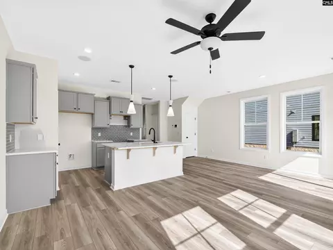 Living - 146 Odell Dr, Cayce, SC 29033 photo 2 of 2