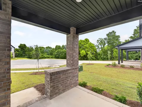 Exterior - 146 Odell Dr, Cayce, SC 29033 photo 4 of 8