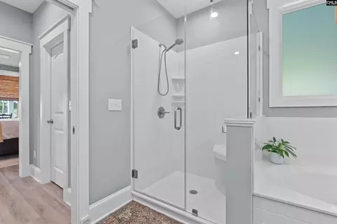 Bath - 119 Saluda Waters Rd, Leesville, SC 29070 photo 6 of 8