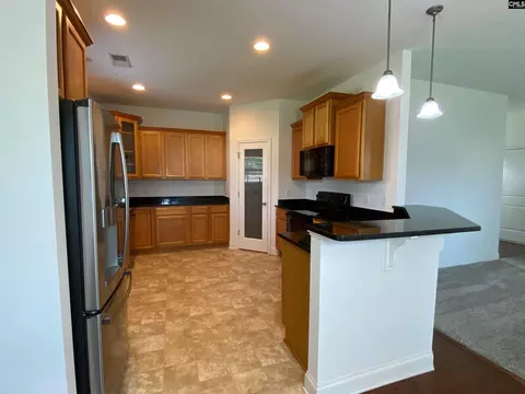 Kitchen - 9 Snowbird Ln, Elgin, SC 29045 photo 2 of 8