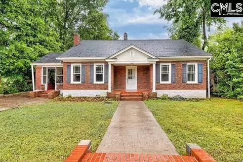209 W Moultriie St, Winnsboro, SC 29180