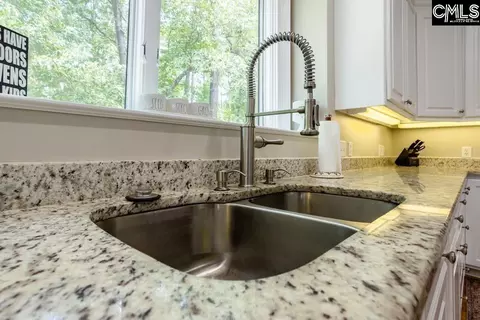 Kitchen - 305 Redbay Rd, Elgin, SC 29045 photo 4 of 8