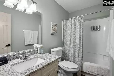 Bath - 208 Puller Ct, Lexington, SC 29072 photo 1 of 3