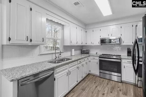 Kitchen - 208 Puller Ct, Lexington, SC 29072 photo 2 of 2