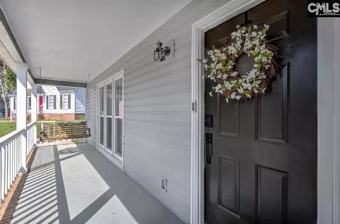Exterior - 208 Puller Ct, Lexington, SC 29072 photo 4 of 8