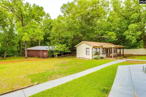 Exterior - 140 Wayne Mccaw Rd, Irmo, SC 29063 photo 5 of 9