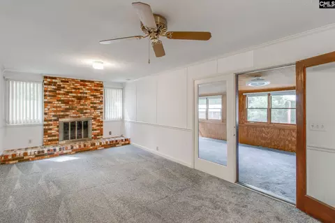 Living - 140 Wayne Mccaw Rd, Irmo, SC 29063 photo 3 of 5