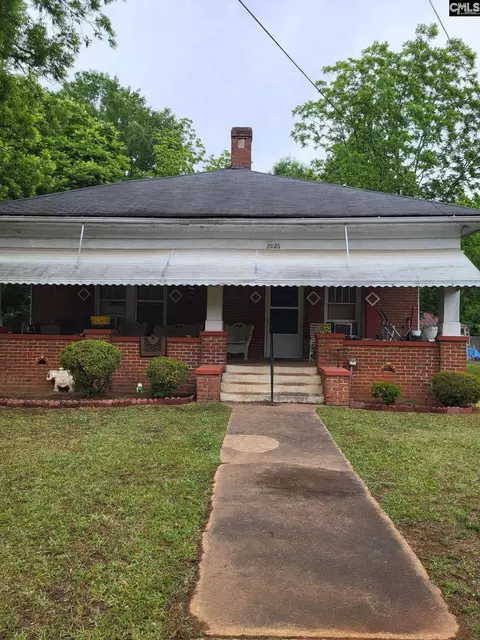 2026 Shelly St, Newberry, SC 29108