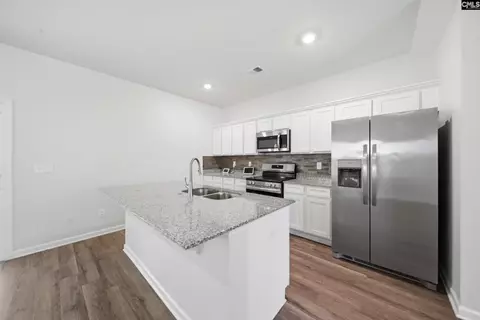 828 Yellow Swan Ln, Columbia, SC 29210
