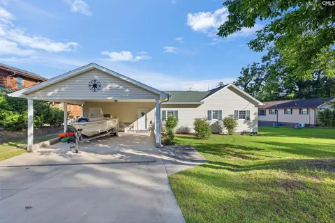 156 Point Circle Rd, Prosperity, SC 29127