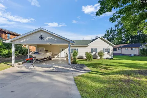 156 Point Circle Rd, Prosperity, SC 29127
