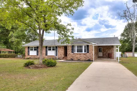 4136 N Lake Cherryvale Dr, Sumter, SC 29154
