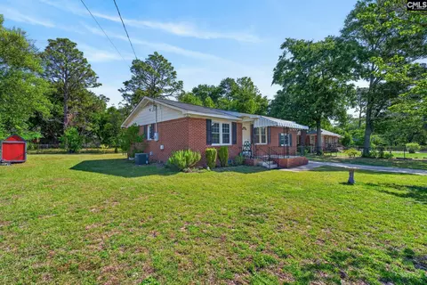 Exterior - 1217 Hazel St, Cayce, SC 29033 photo 2 of 7