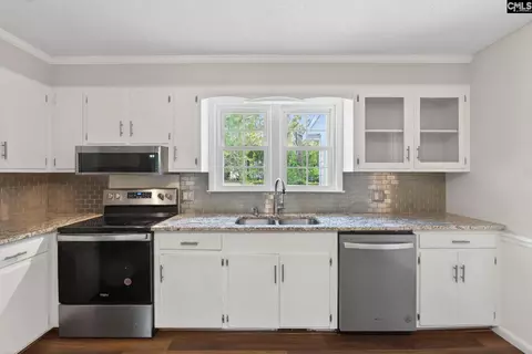 Kitchen - 1217 Hazel St, Cayce, SC 29033 photo 3 of 4